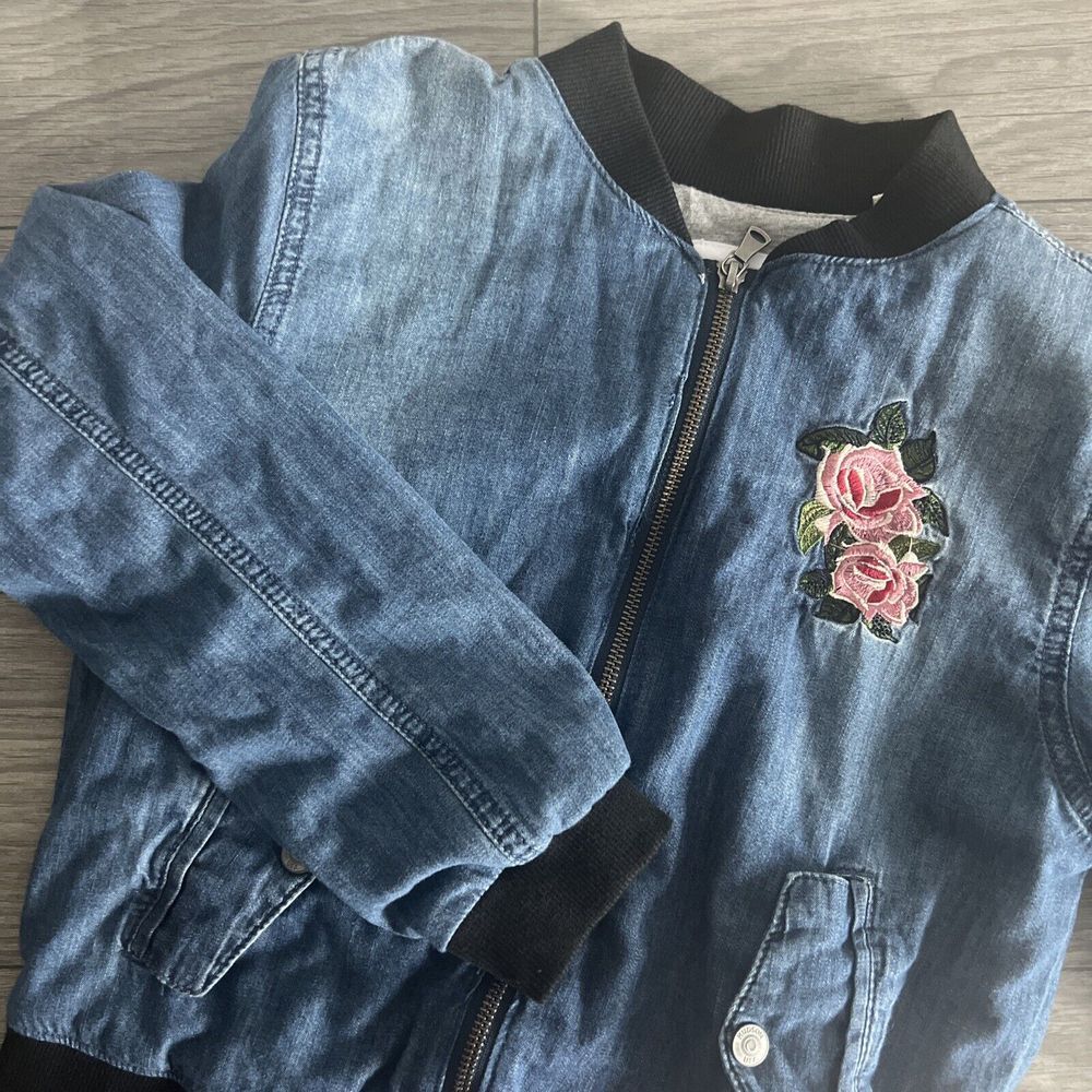 Hudson Girls Denim Embroidered Roses Bomber Jacket Pockets‎ Size Large